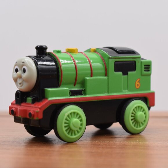 Thomas & Friends Other - Thomas & Friends Percy Battery Motorized Diecast Wooden Railway Trains 2002